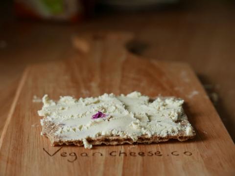 Vegan Cheese Review of the Strictly Roots Betta Feta