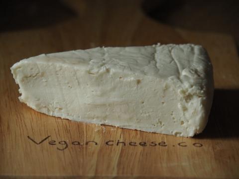 Review of Left Coast Culture Nozza Mozza Vegan Cheese