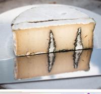 Mouse's Favourite Camblue Artisan Vegan Blue Cheese